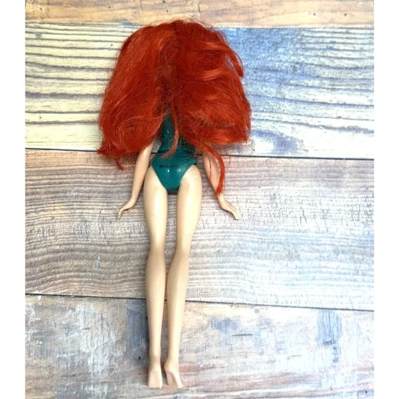 Hasbro 2018 Disney the Little Mermaid Royal Shimmer Princess Ariel Doll - Picture 4 of 6